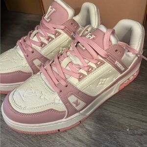 Louis Vuitton trainers Pink and White